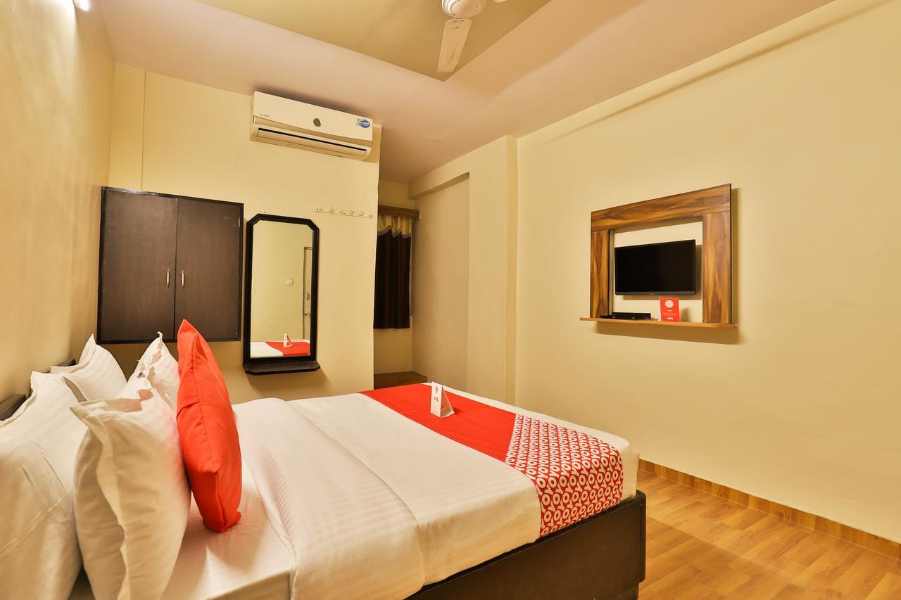 Oyo 11427 Hotel Kalyan Ahmedabad Extérieur photo