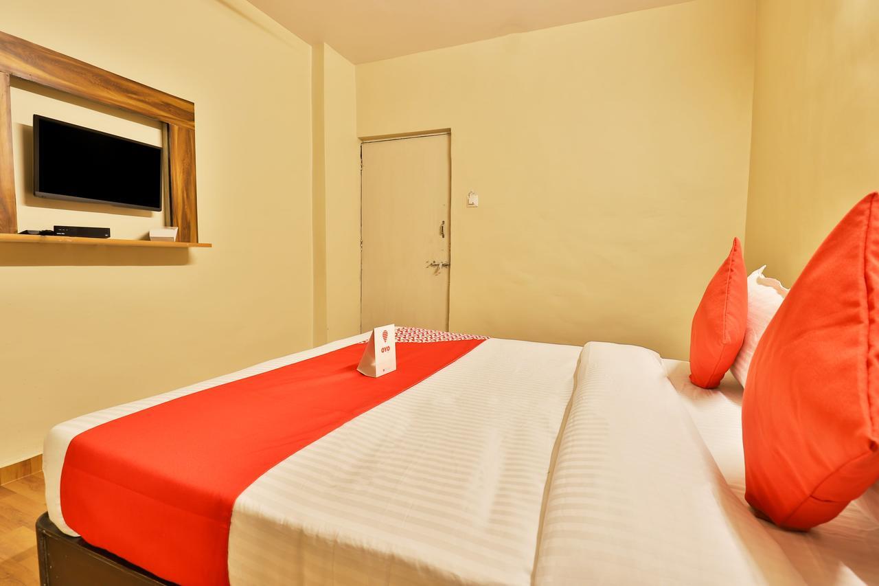 Oyo 11427 Hotel Kalyan Ahmedabad Extérieur photo