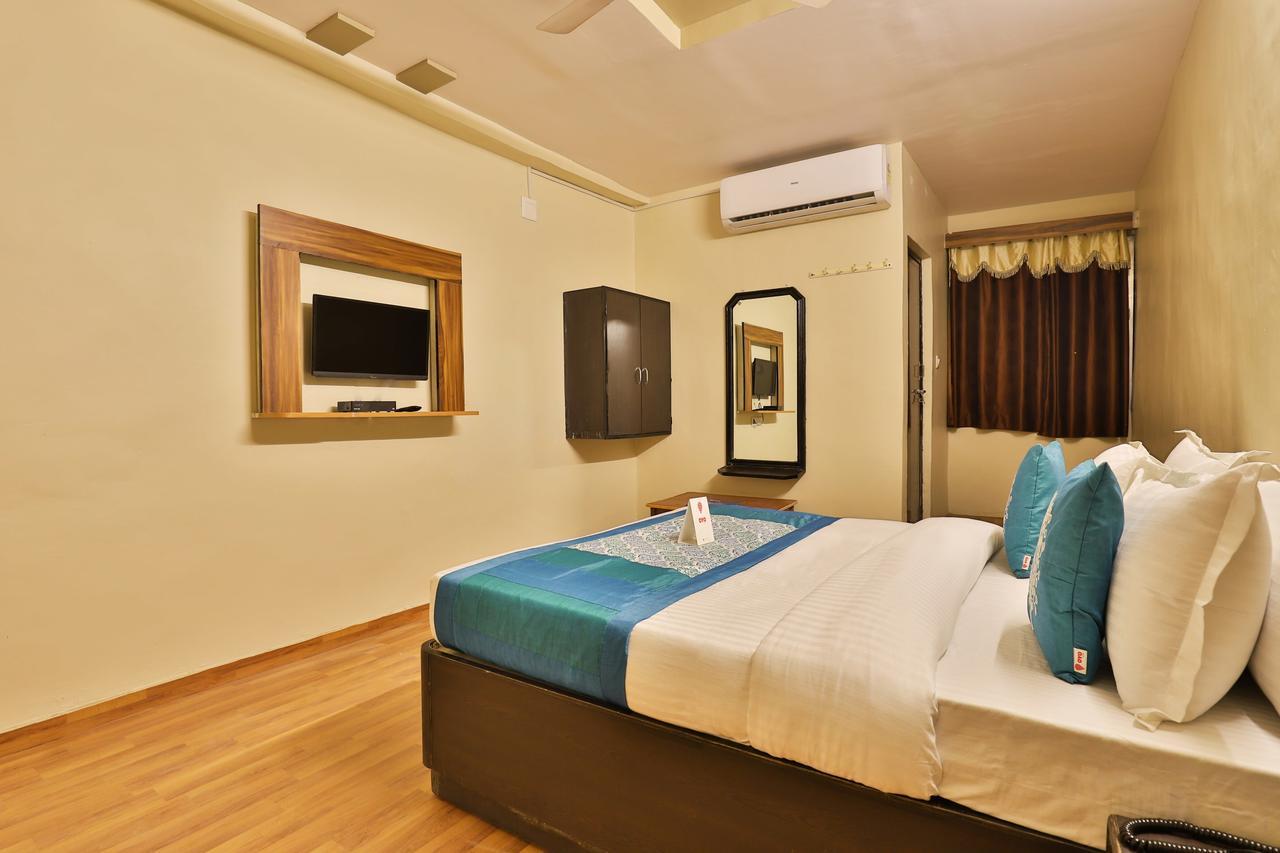 Oyo 11427 Hotel Kalyan Ahmedabad Extérieur photo