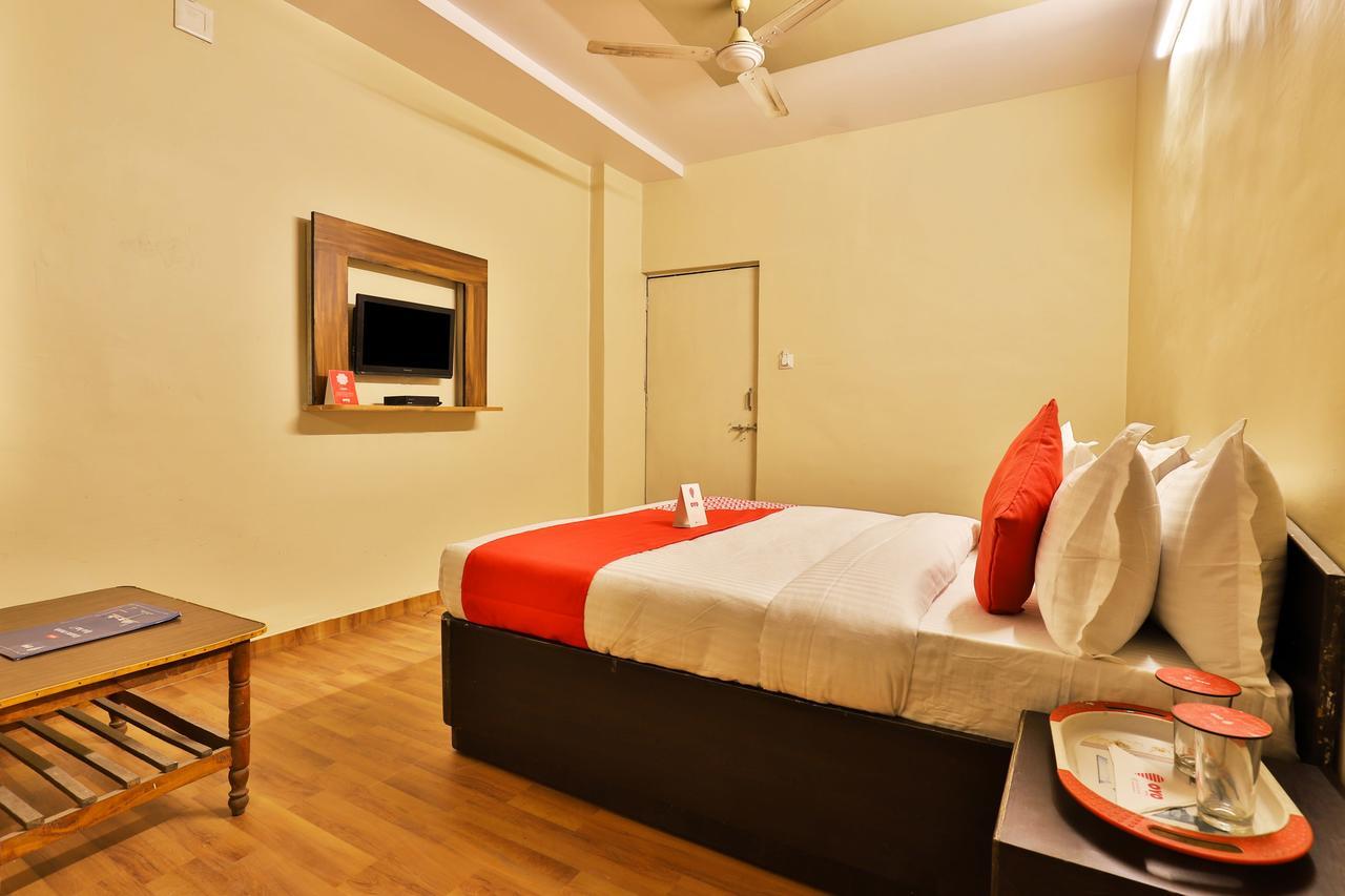 Oyo 11427 Hotel Kalyan Ahmedabad Extérieur photo